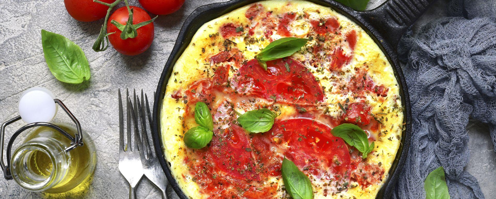 Omlet z pieczoną papryką i chorizo