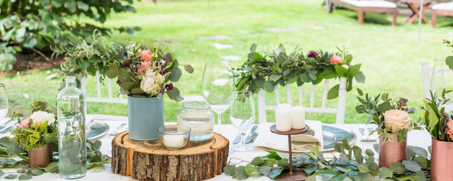 Piękny stół na garden party