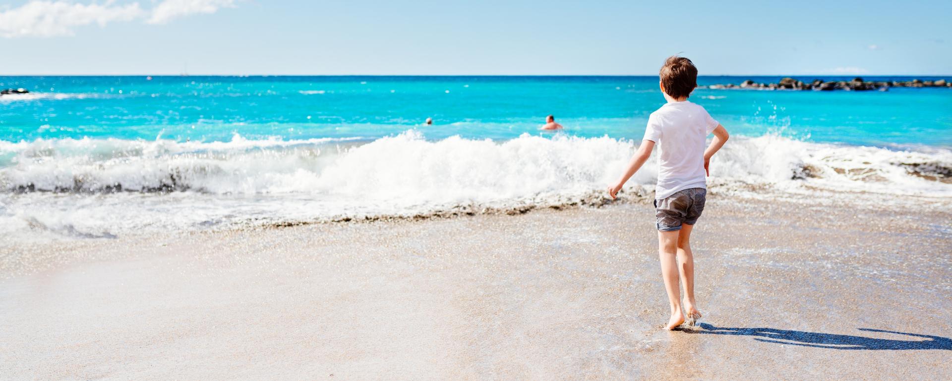 Wakacyjny savoir-vivre, czyli jak się zachowywać na plaży?