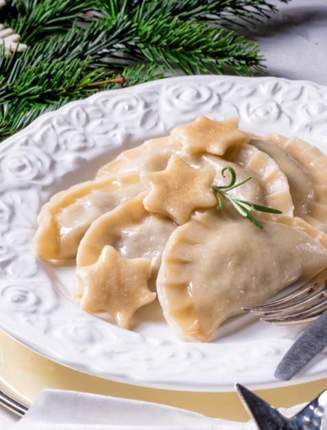 Pierogi wigilijne z kapustą i grzybami
