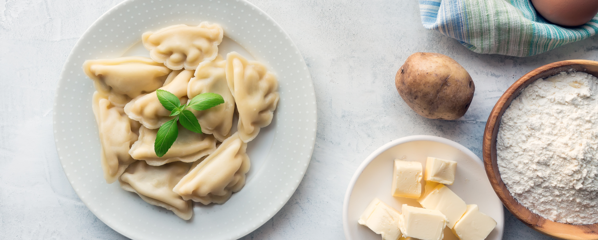 Tradycyjne pierogi ruskie z mąką orkiszową